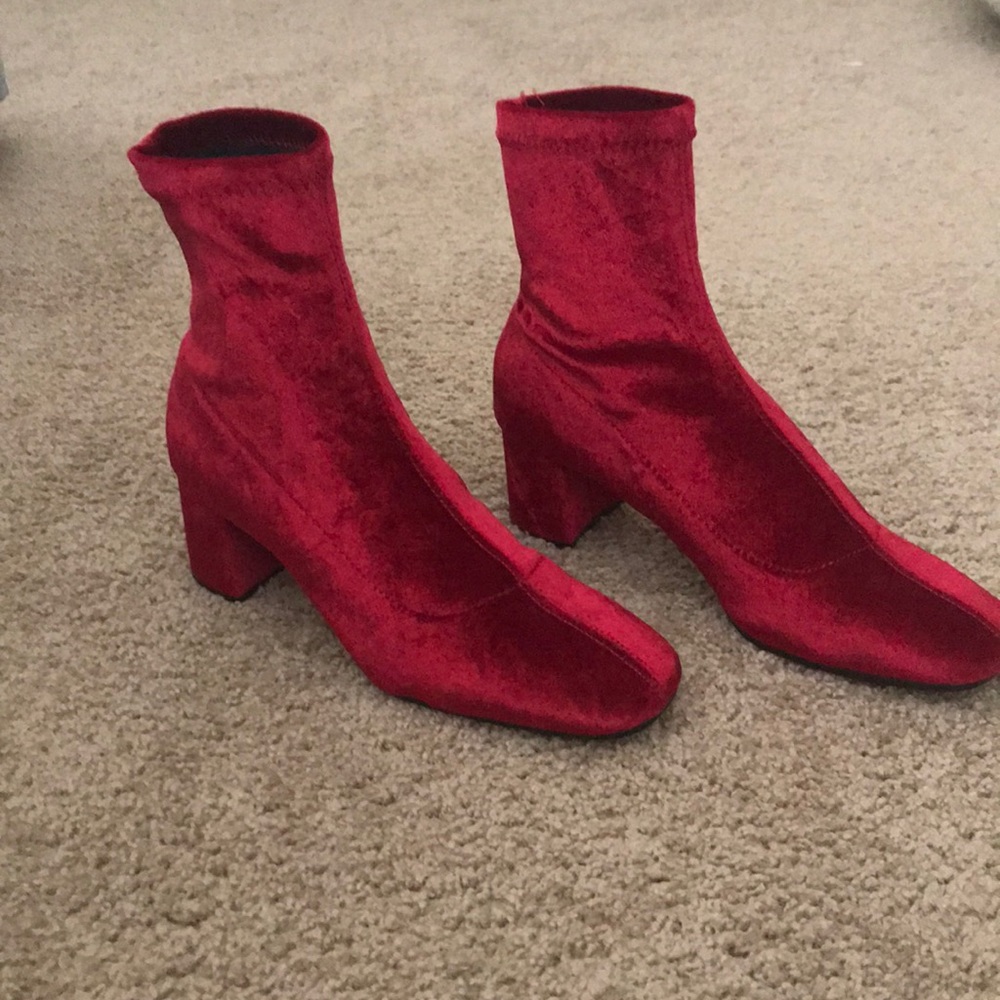 Zara mid heel red boots